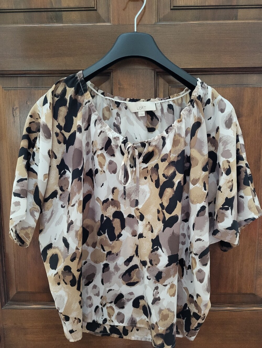 Loft Leopard Short Sleeve Blouse Size Small